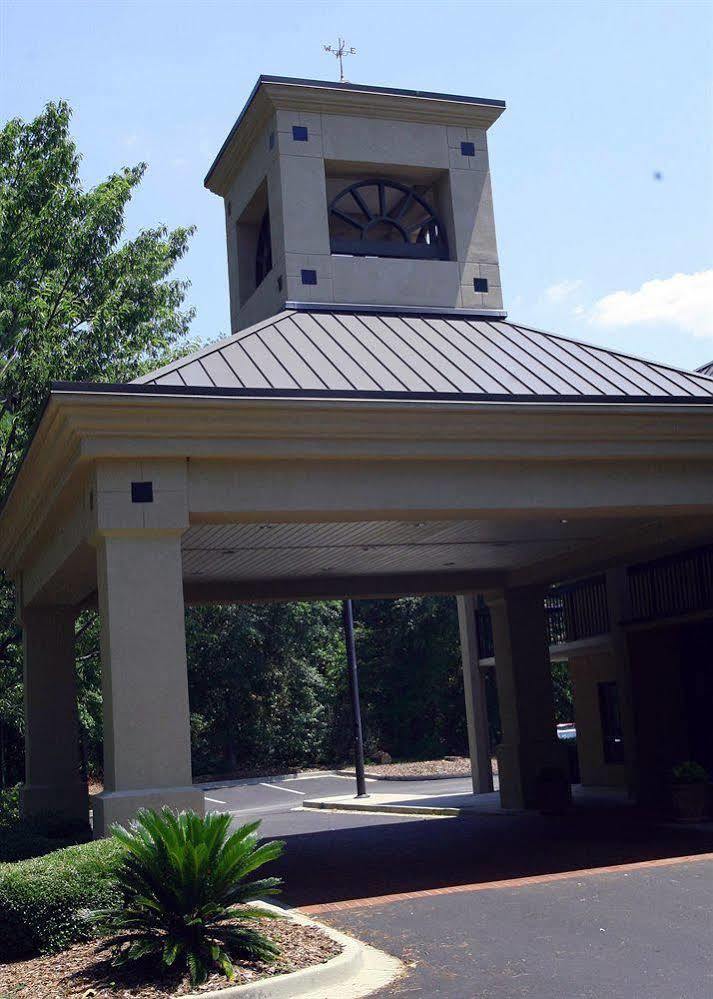 Clarion Inn & Suites Aiken South Exterior foto